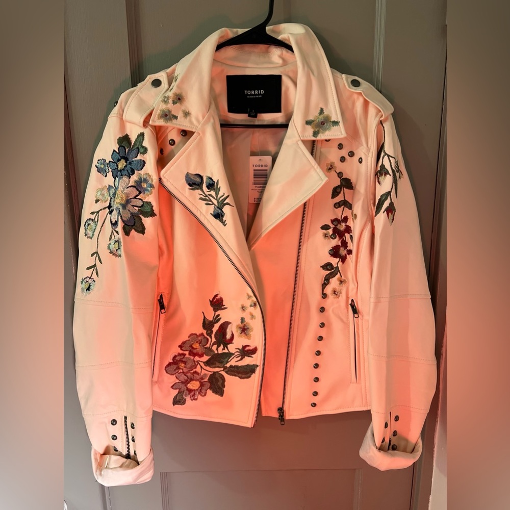 NWT. Torrid Floral Moto Jacket Size 1.